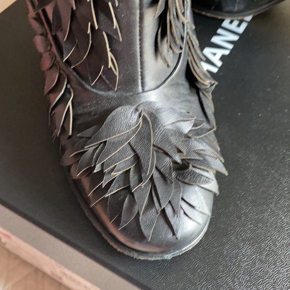 Chanel Short boot Lambskin - Picture 6 of 17